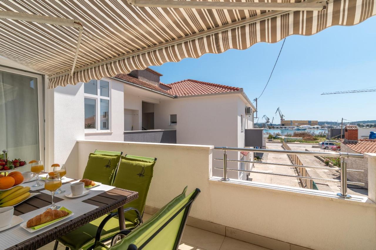 Apartment Roko Trogir Eksteriør billede